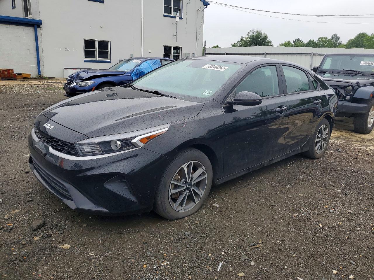 2023 Kia Forte LXS, VIN 3KPF24AD8PE614499 — Rear end