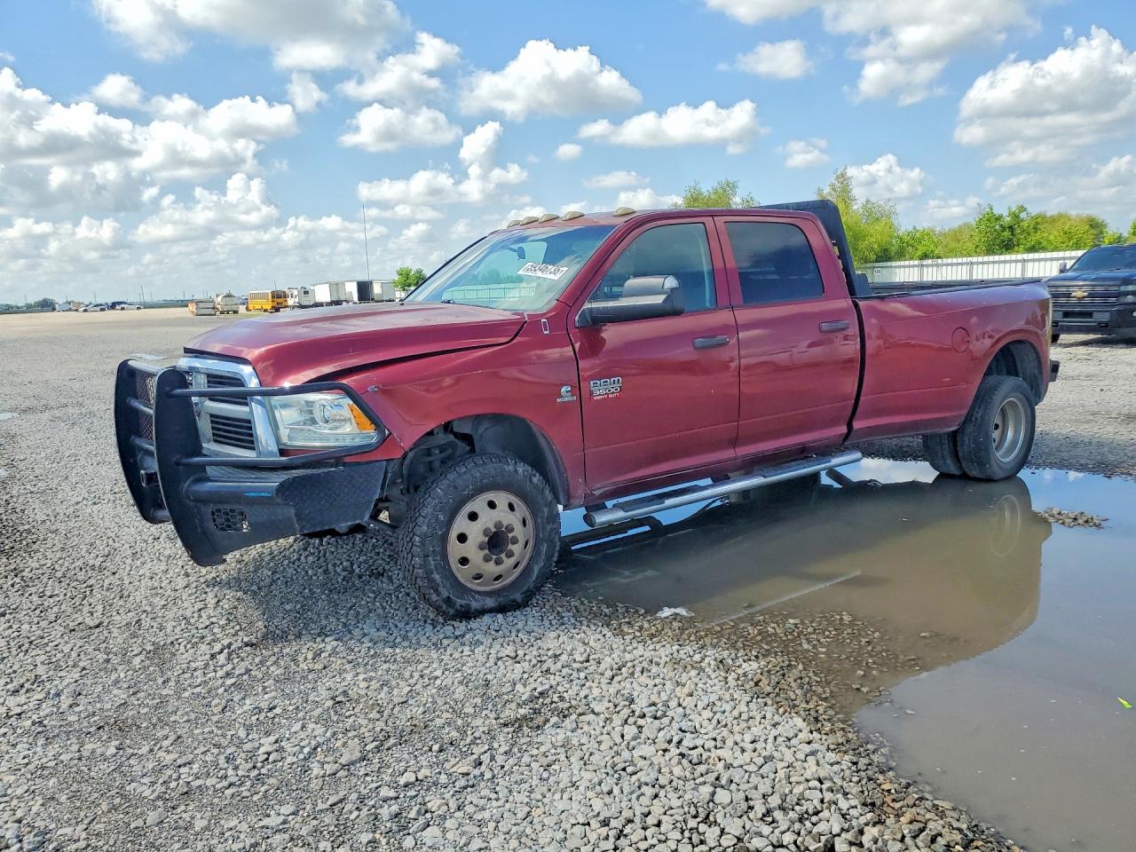 2011 Ram 3500 SLT, VIN 3D73Y4CL3BG545245 — Front end