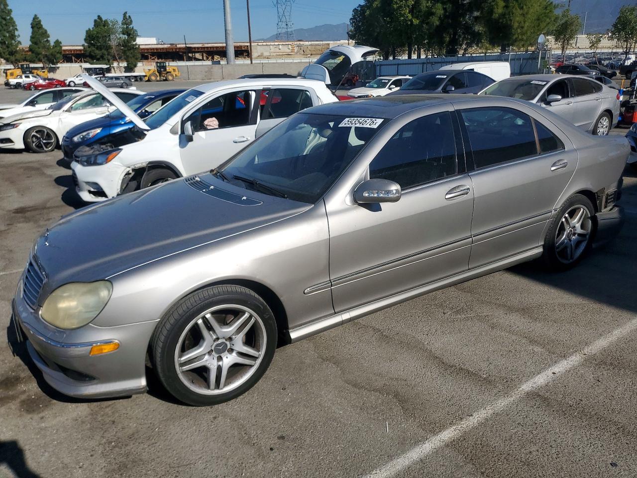 2006 Mercedes-Benz S 500, VIN WDBNG75J66A473222 — Rear end