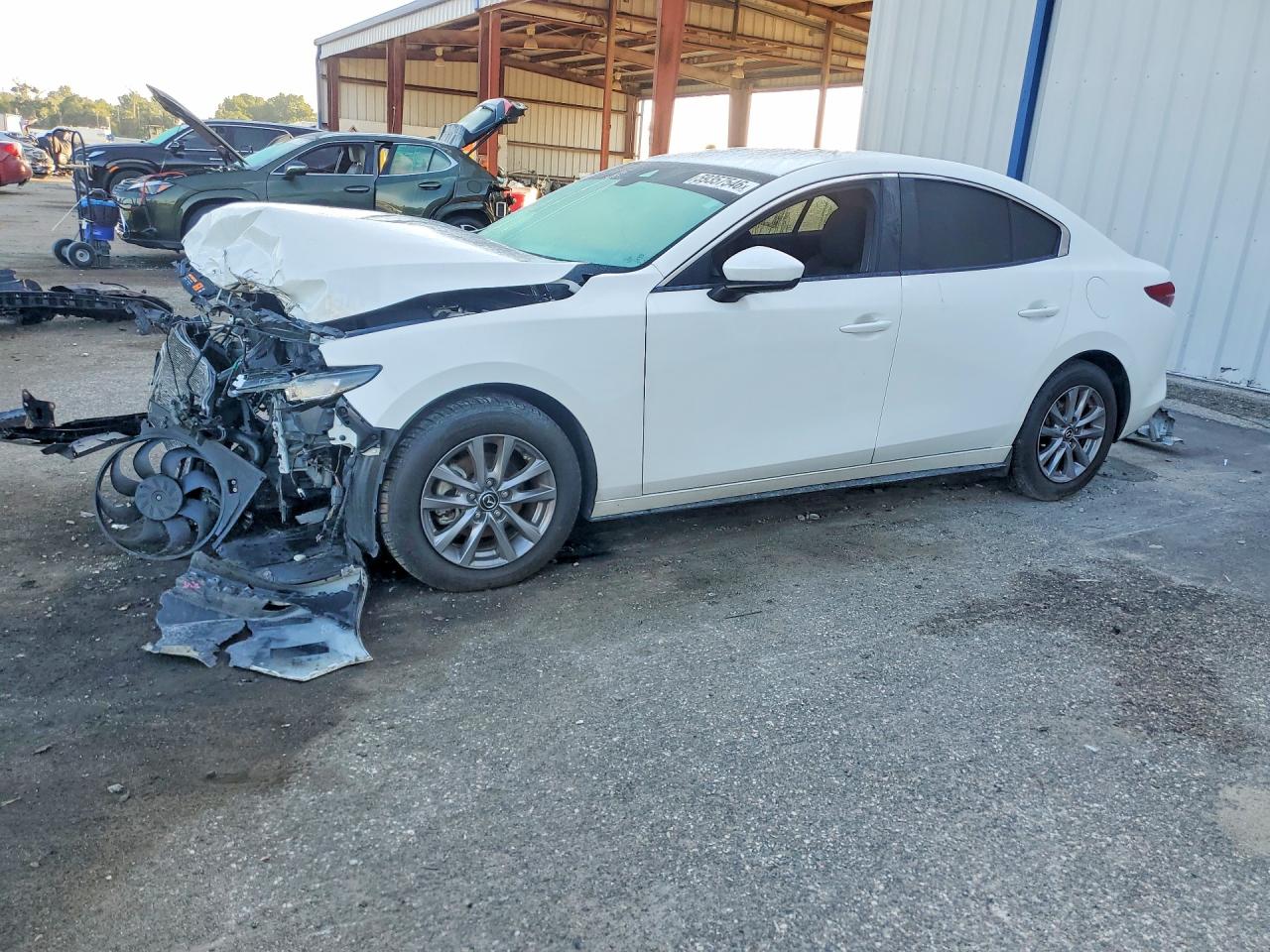 2021 Mazda 3 S, VIN 3MZBPAAL9MM205058 — Front end