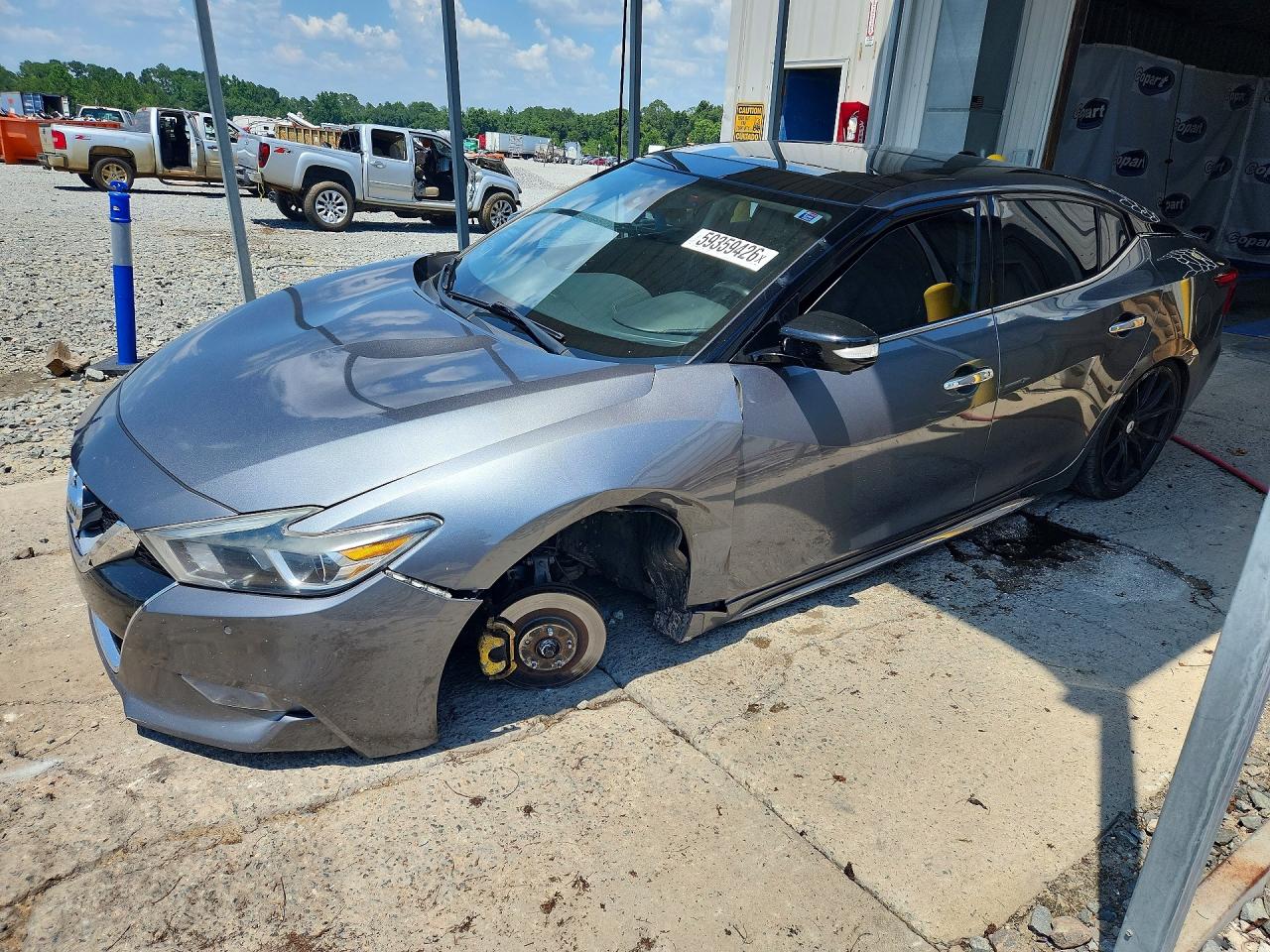 2017 Nissan Maxima Platinum, VIN 1N4AA6AP8HC403983 — Front end