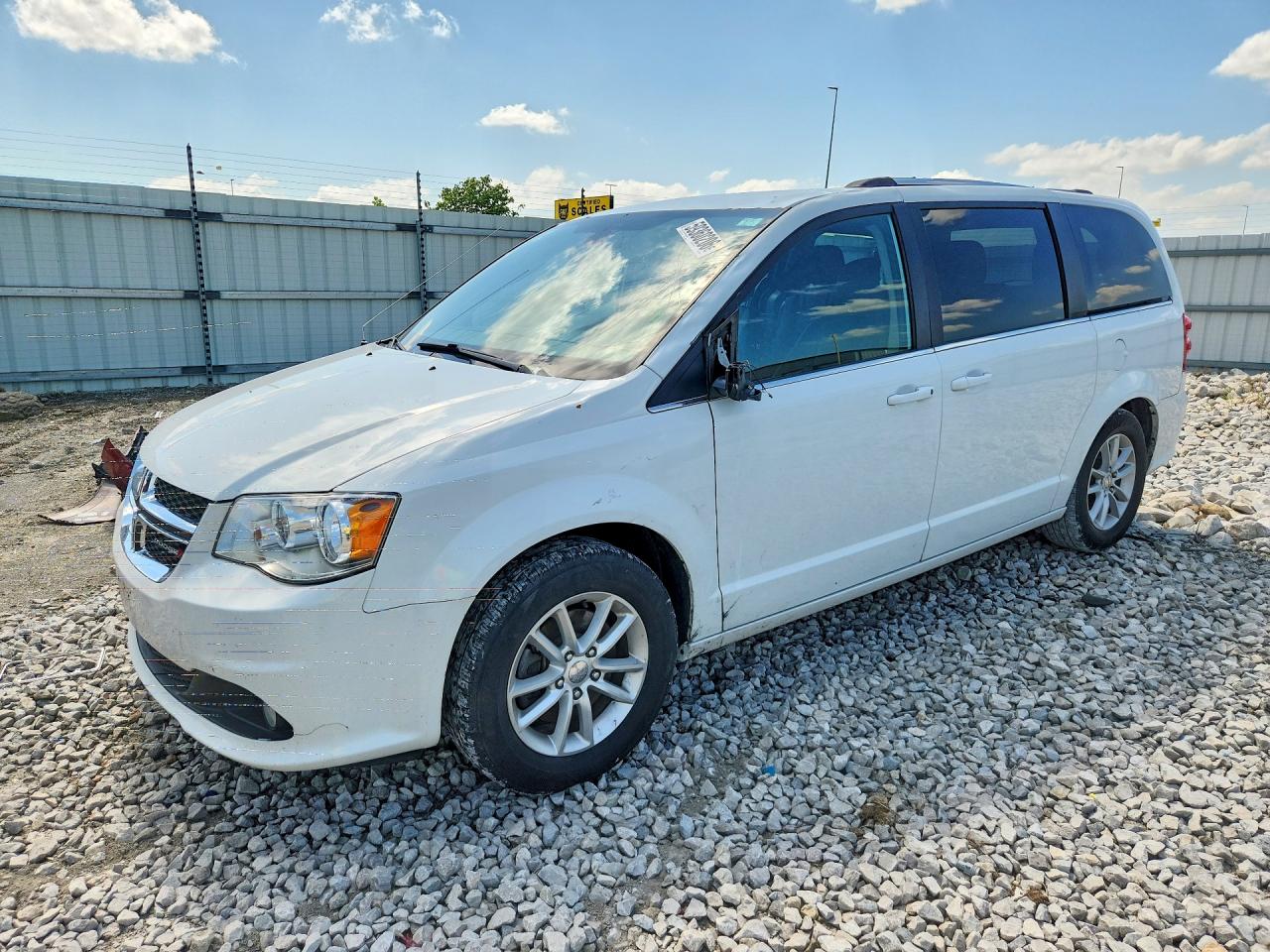 2019 Dodge Grand Caravan SXT, VIN 2C4RDGCG5KR521298 — Roof