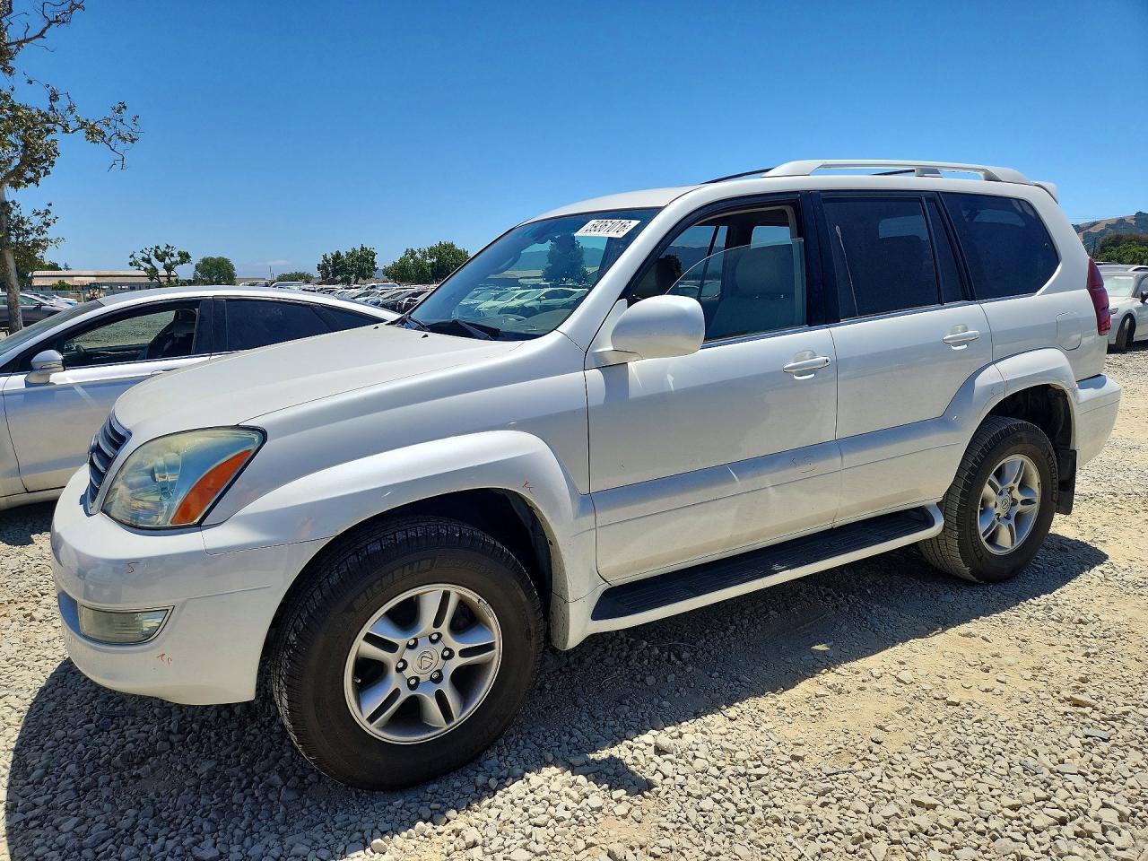 2005 Lexus GX 470, VIN JTJBT20X050088349 — Зад