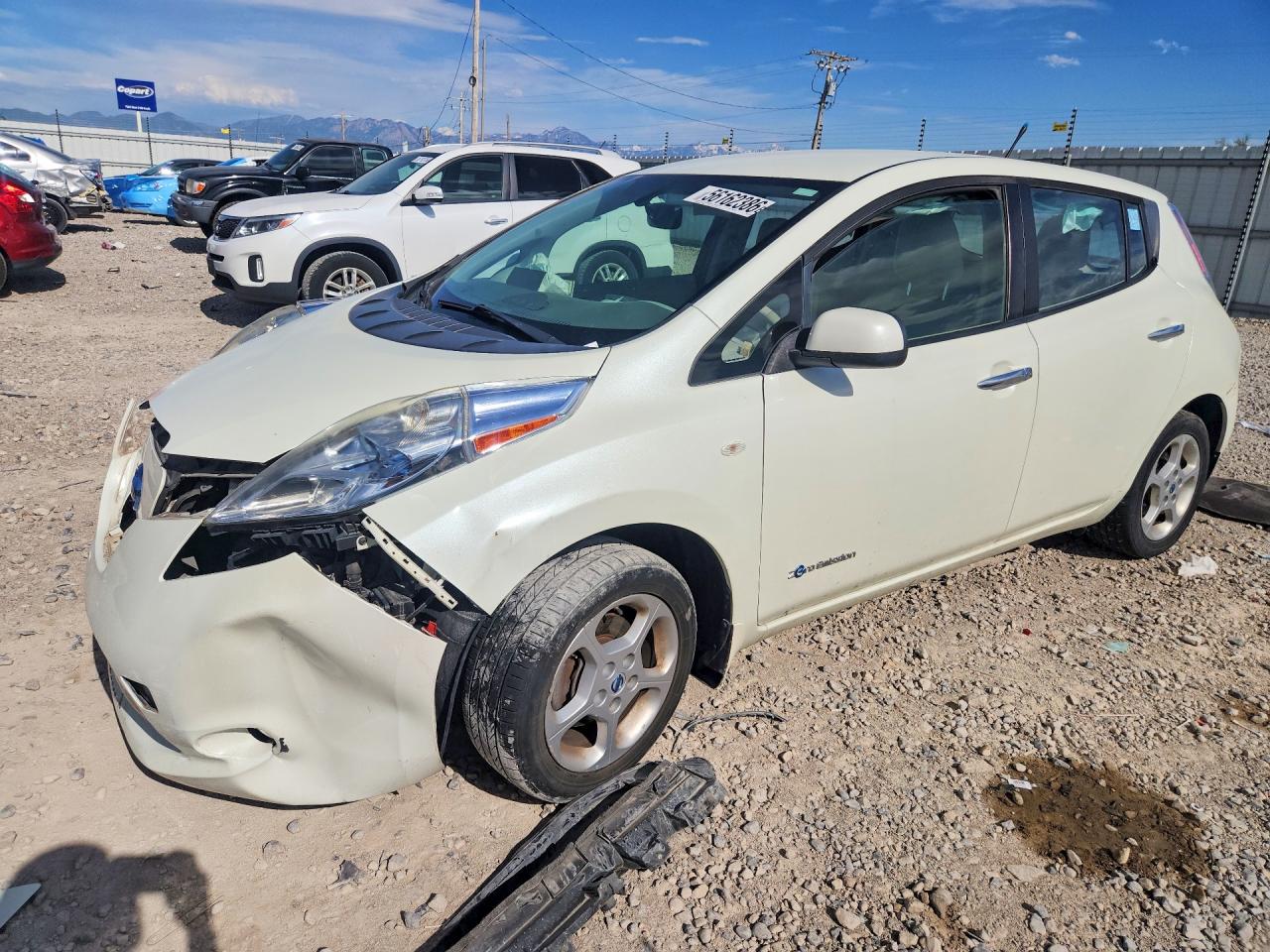 2012 Nissan LEAF SL, VIN JN1AZ0CP9CT027044 — Перед