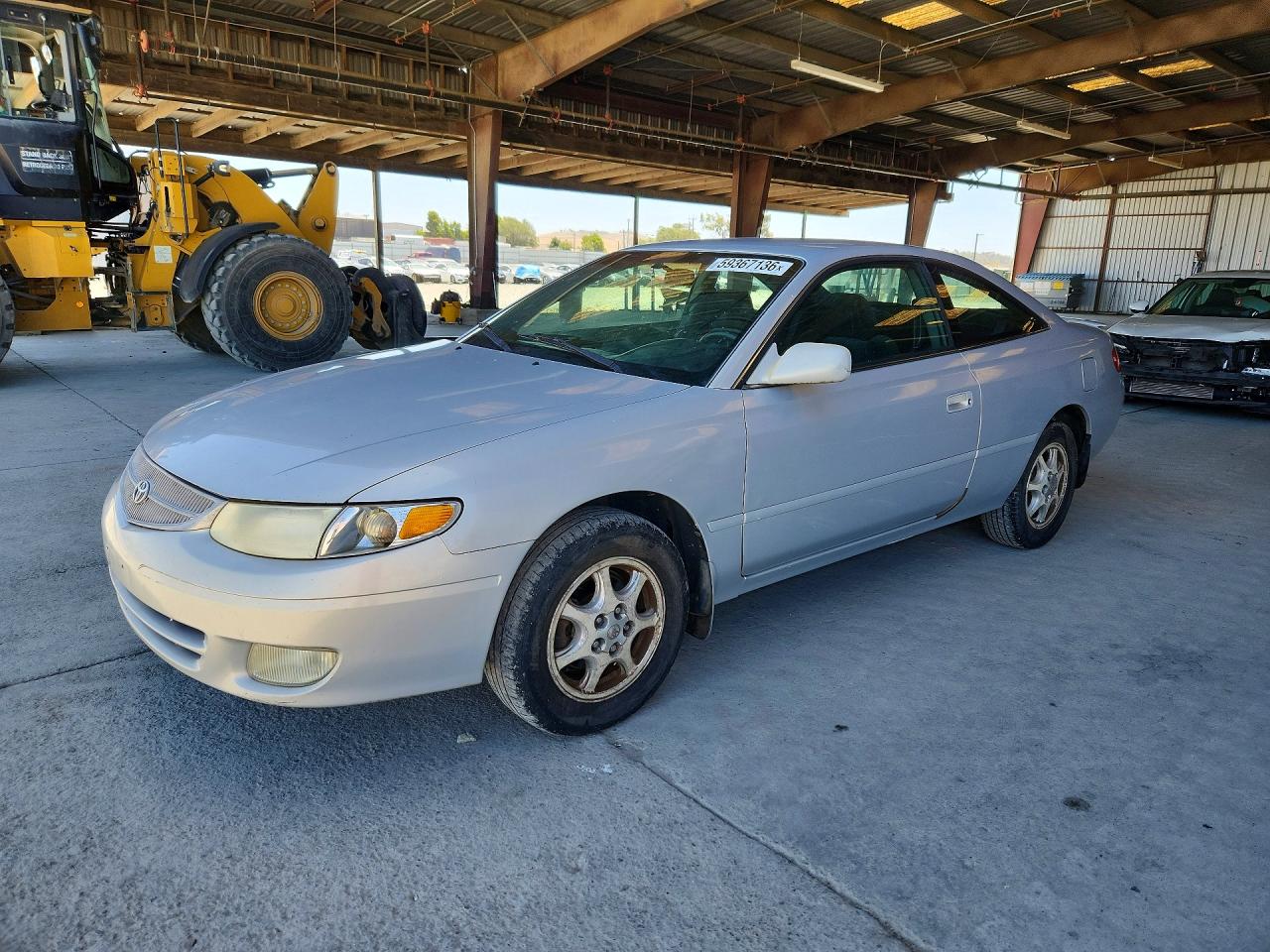 2001 Toyota Solara SE, VIN 2T1CG22P61C475786 — Front end