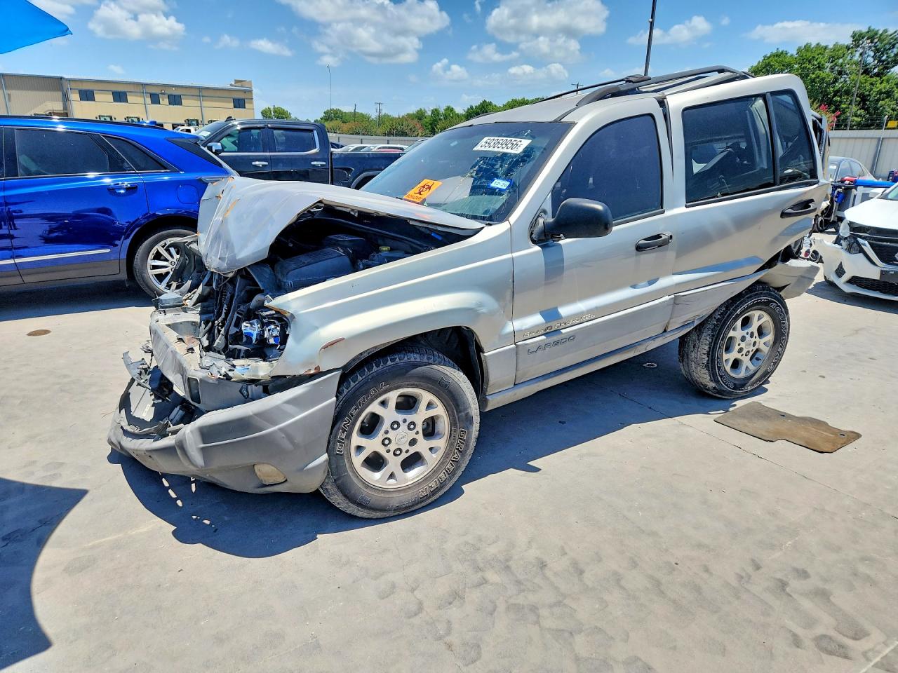 2000 Jeep Grand Cherokee Laredo, VIN 1J4G248S9YC160498 — Rear end