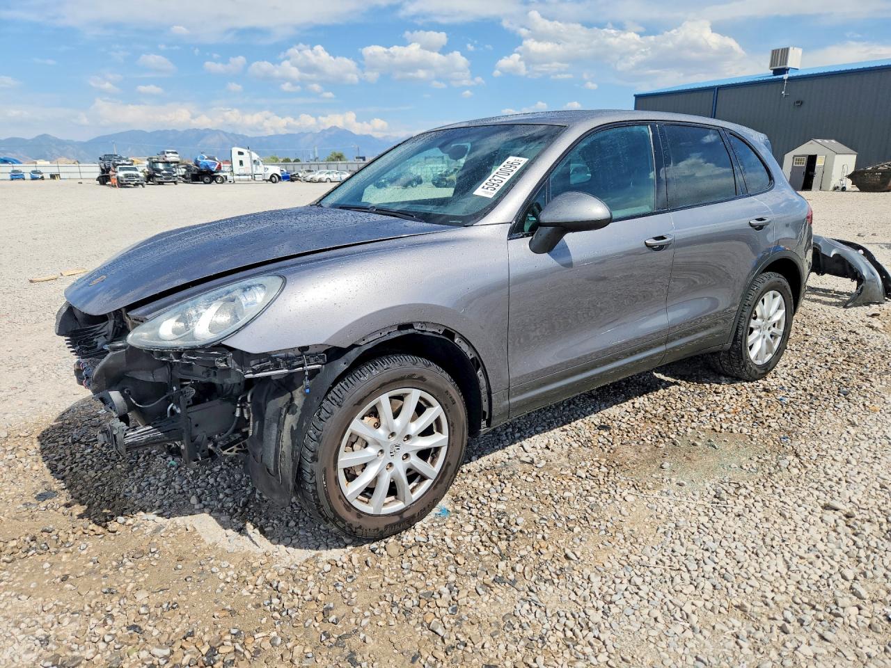 2011 Porsche Cayenne S, VIN WP1AB2A27BLA44815 — Перед
