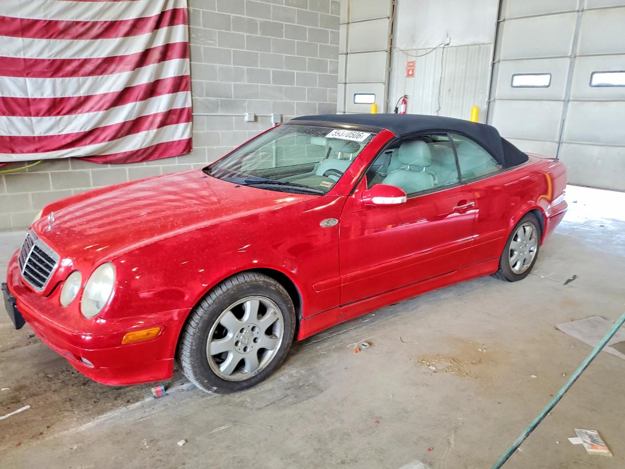 2003 Mercedes-Benz CLK 320, VIN WDBLK65G53T135413 — Front end