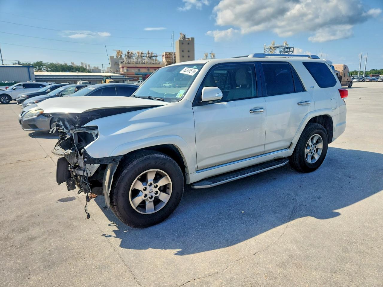 2012 Toyota 4Runner SR5, VIN JTEZU5JR6C5036686 — Front end
