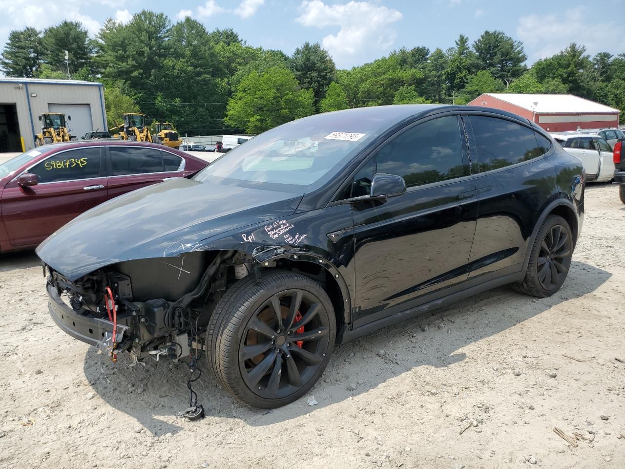 2019 Tesla Model X P100D, VIN 5YJXCBE46KF181297 — Front end