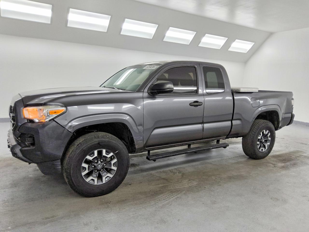 2019 Toyota Tacoma SR, VIN 5TFRX5GNXKX142416 — Rear end