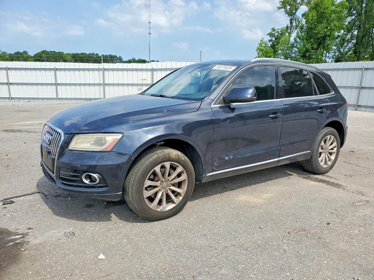 2013 Audi Q5 Premium Plus, VIN WA1LFAFP2DA077016 — Undercarriage