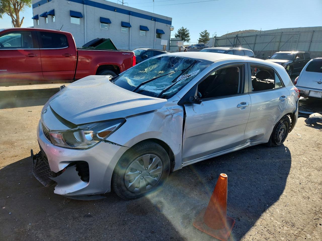2020 Kia Rio S, VIN 3KPA25AD7LE329528 — Front end