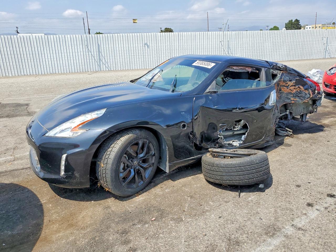 2016 Nissan 370Z Nismo, VIN JN1AZ4EH9GM936141 — Side