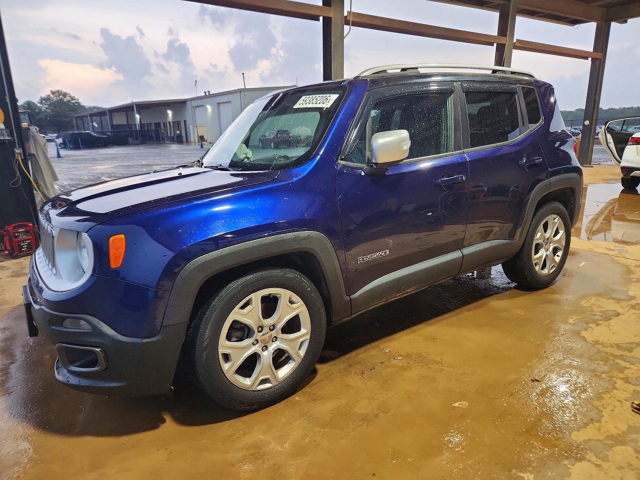 2016 Jeep Renegade Limited, VIN ZACCJADT3GPC63270 — Front end