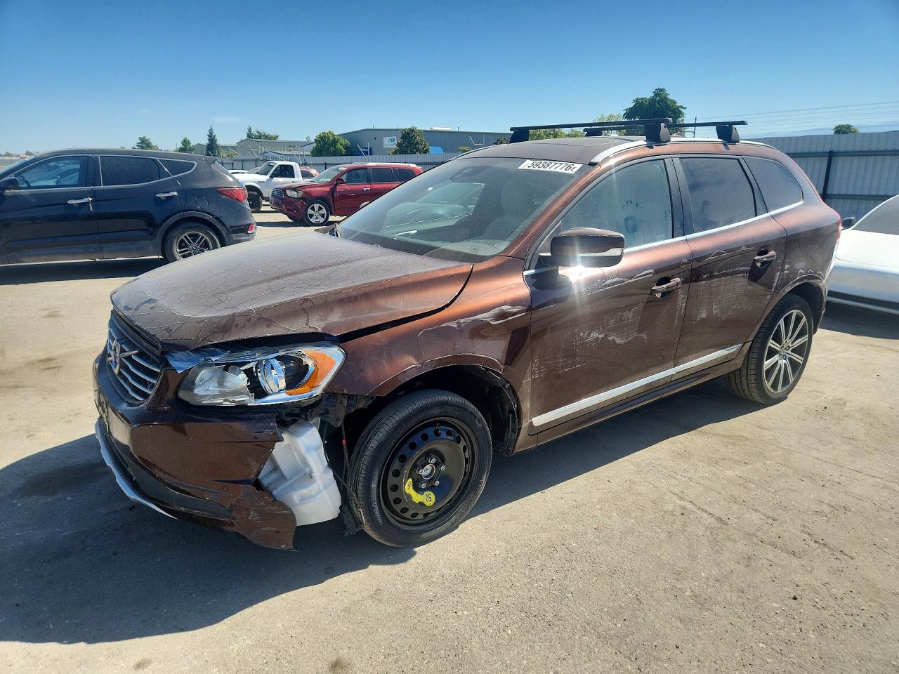 2015 Volvo XC60 T6 Drive-E, VIN YV449MDK7F2723817 — Front end