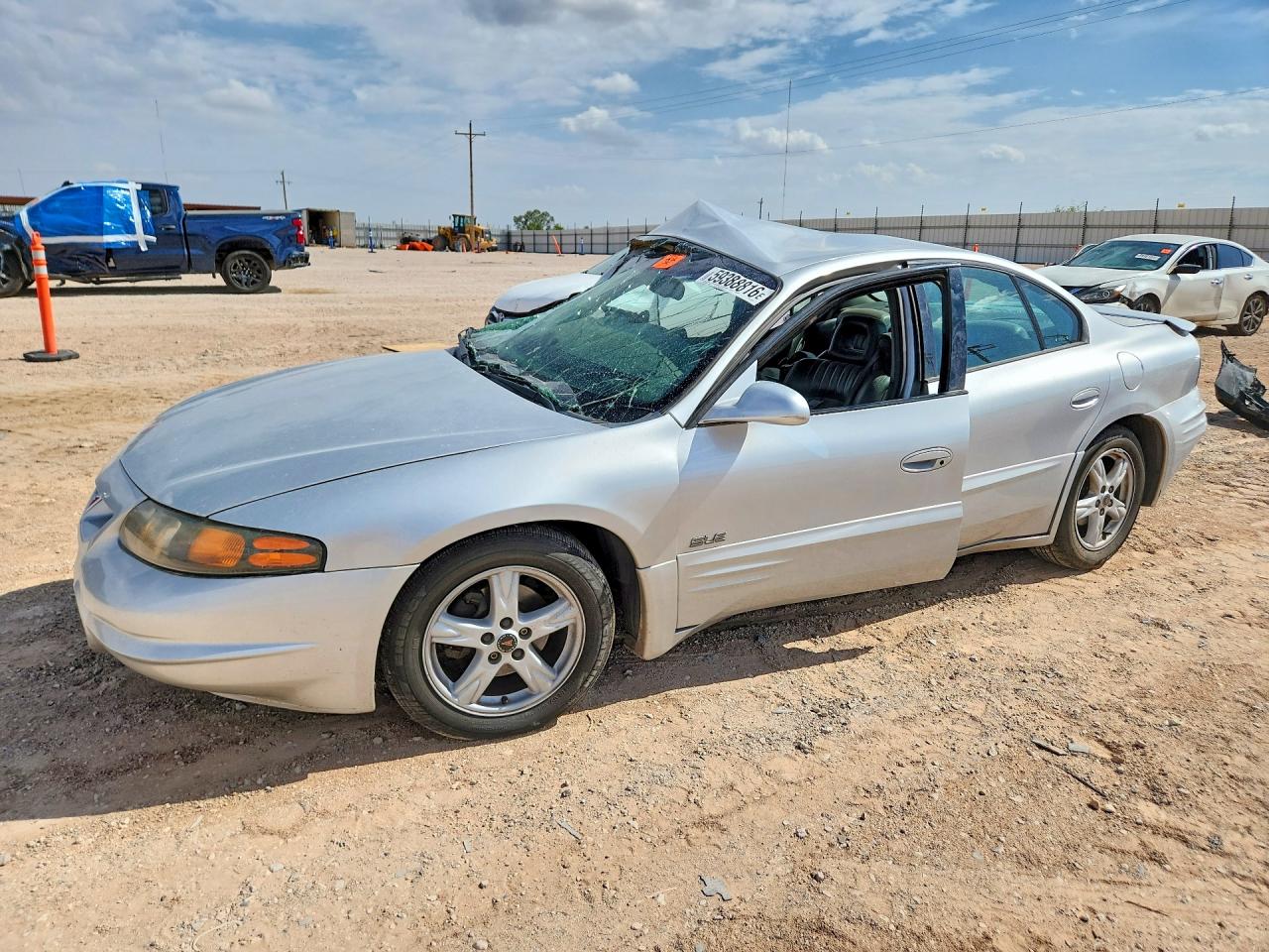 2002 Pontiac Bonneville SLE, VIN 1G2HY54K524200182 — Бок