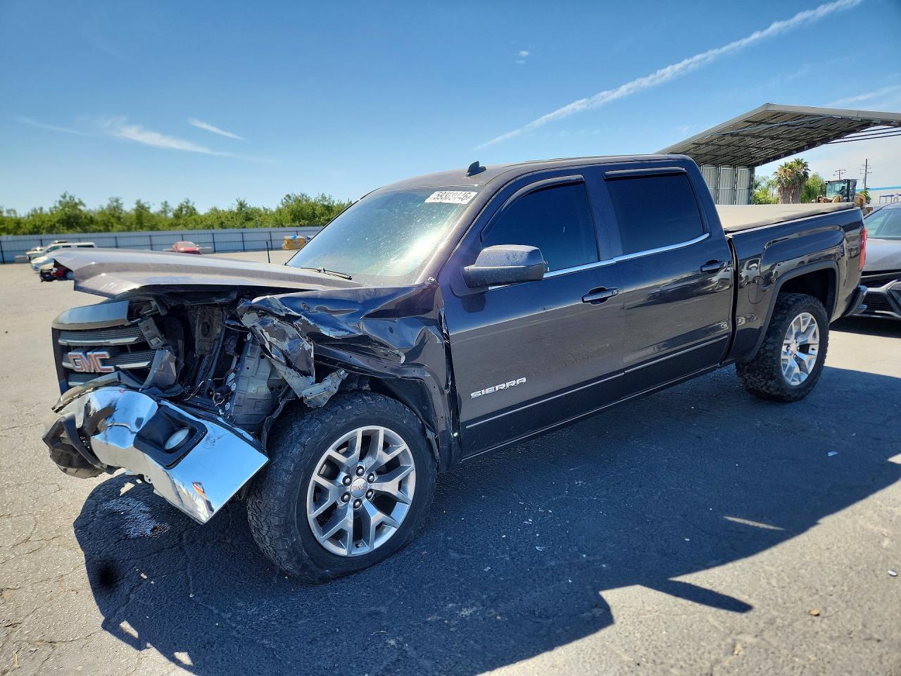 2014 GMC Sierra 1500 SLE, VIN 3GTP1UEC0EG521387 — Front end