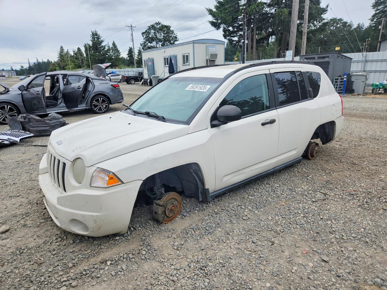 2007 Jeep Compass Sport, VIN 1J8FF47W57D205271 — Vandalism