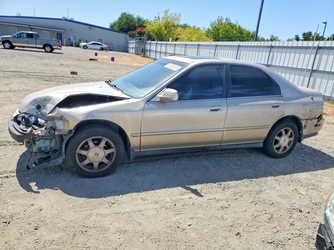 1994 Honda Accord EX, VIN JHMCD5655RC102423 — Front end