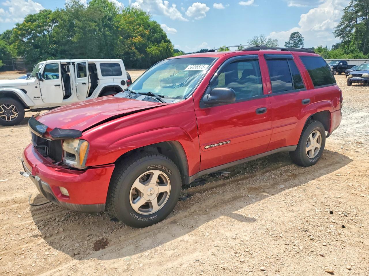2003 Chevrolet TrailBlazer LS, VIN 1GNDS13S732387323 — Front end