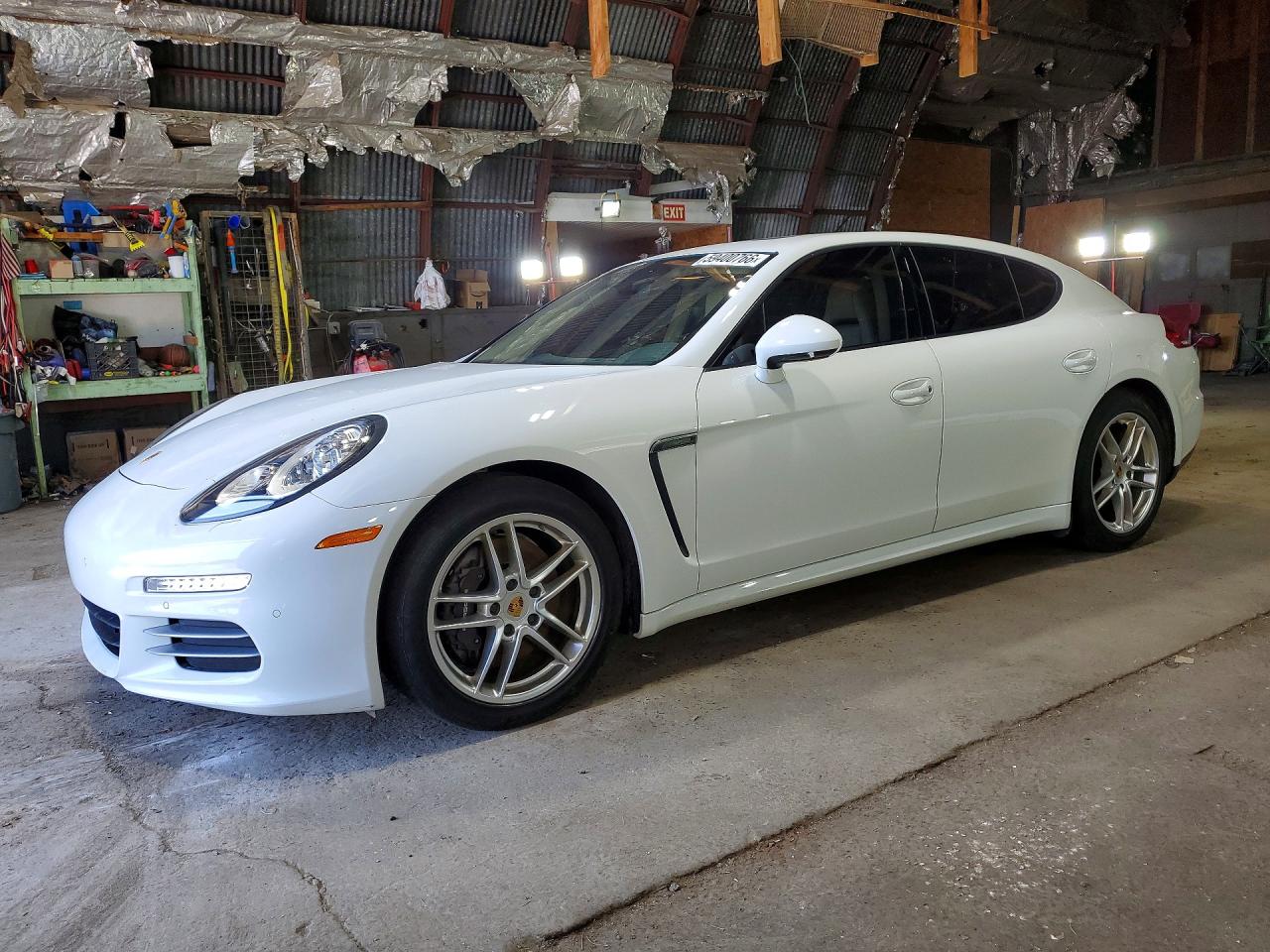 2015 Porsche Panamera 4, VIN WP0AA2A71FL007149 — Undercarriage