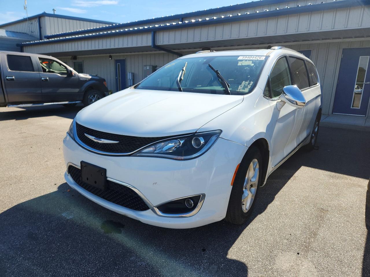2020 Chrysler Pacifica Limited, VIN 2C4RC1GG8LR276010 — Мелкие вмятины и царапины
