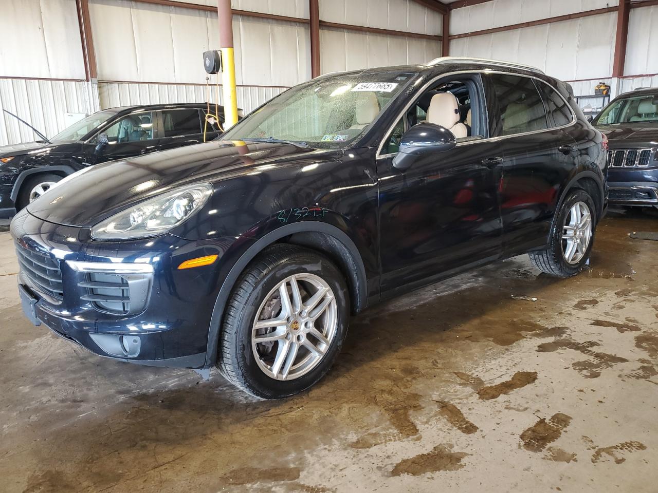2016 Porsche Cayenne, VIN WP1AA2A29GLA09185 — Крыша