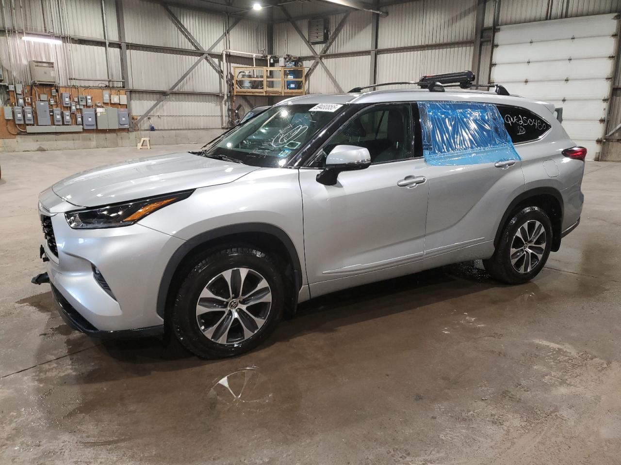2021 Toyota Highlander XLE, VIN 5TDGZRBH3MS069554 — Vandalism