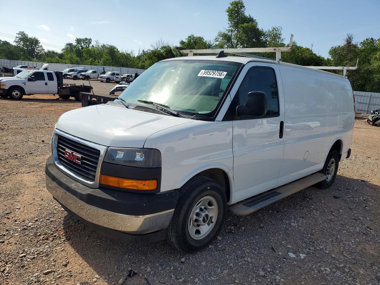 2019 GMC Savana Cargo, VIN 1GTW7AFG5K1272637 — Side