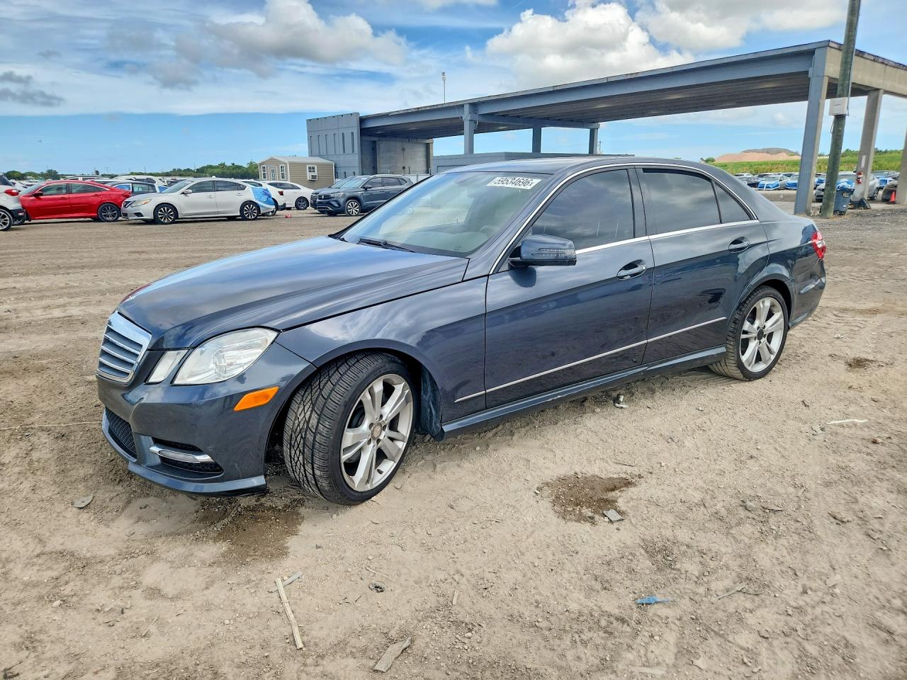 2013 Mercedes-Benz E 350 Sport, VIN WDDHF5KB7DA666520 — Minor dents and scratches