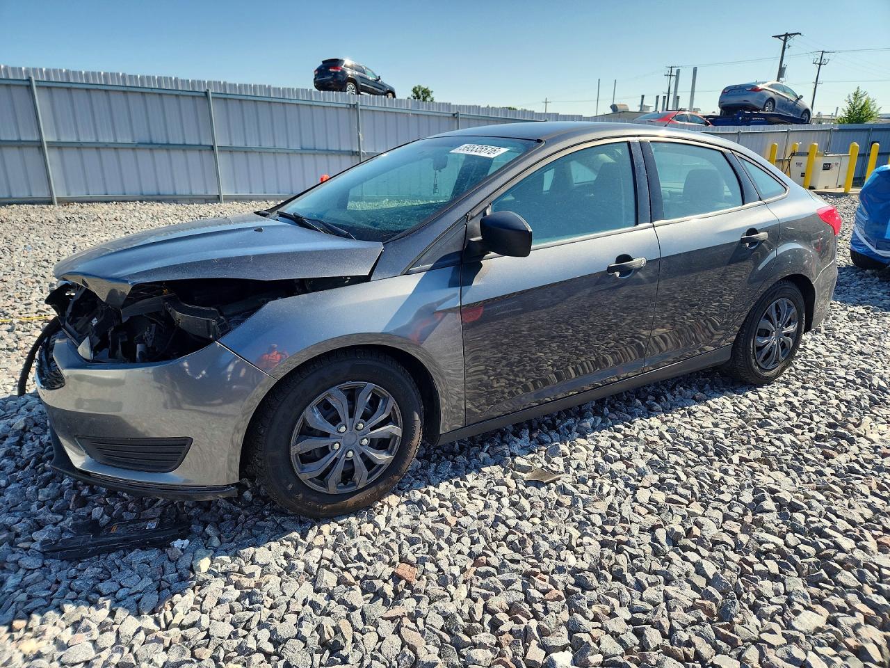 2016 Ford Focus S, VIN 1FADP3E2XGL361596 — Front end