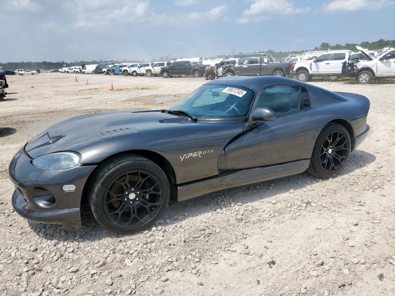2002 Dodge Viper GTS, VIN 1B3ER69E22V102274 — Перед