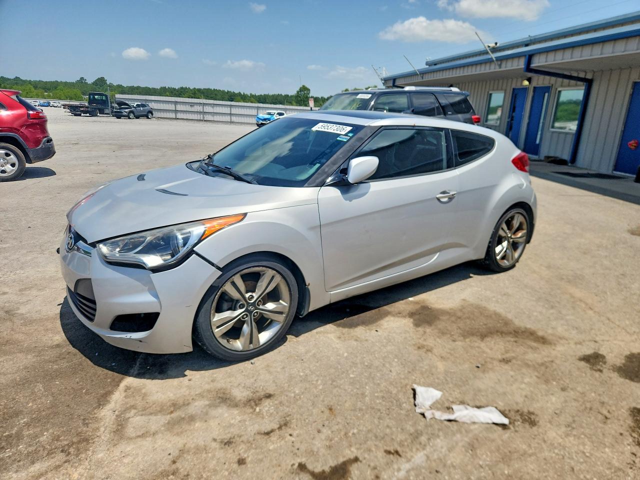 2013 Hyundai Veloster w/Gray Int, VIN KMHTC6AD2DU166913 — Перед