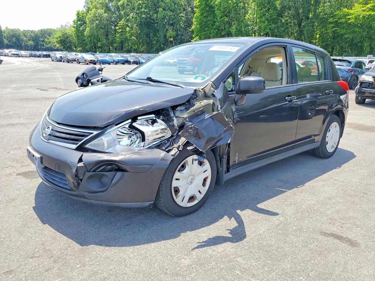 2010 Nissan Versa S, VIN 3N1BC1CP0AL459471 — Front end