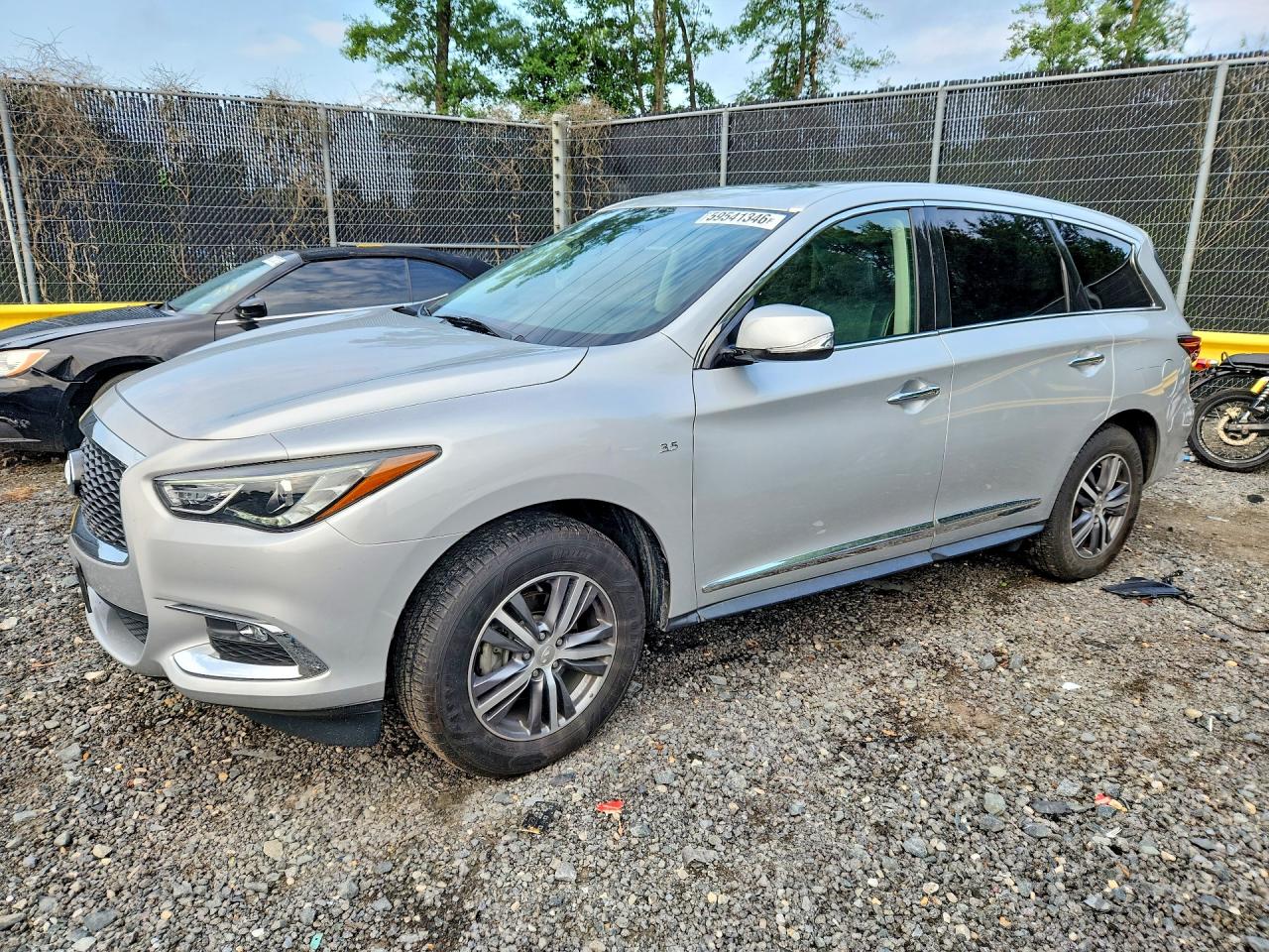2020 Infiniti QX60 Luxe, VIN 5N1DL0MMXLC527273 — Front end