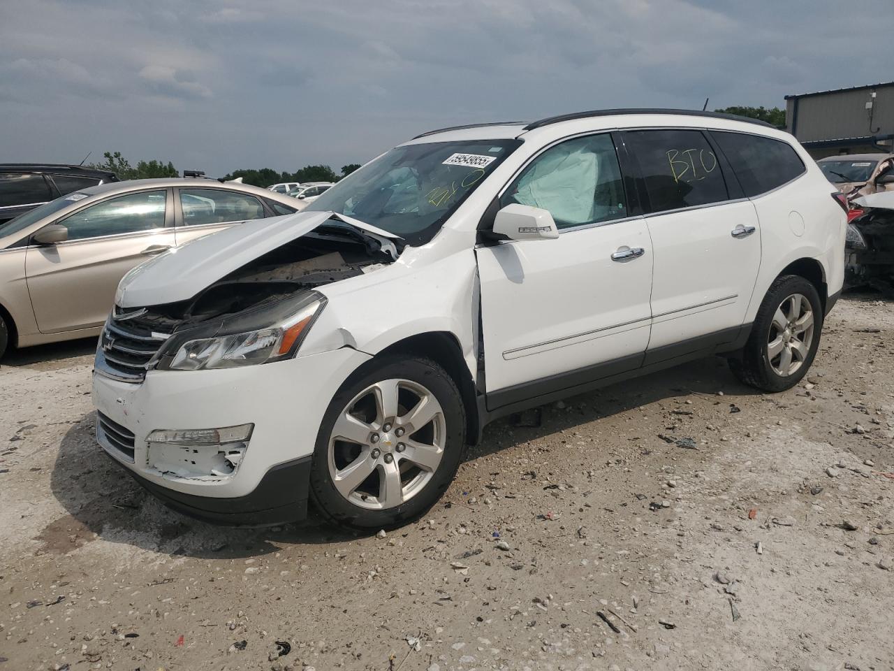 2017 Chevrolet Traverse Premier, VIN 1GNKRJKD2HJ285804 — Front end