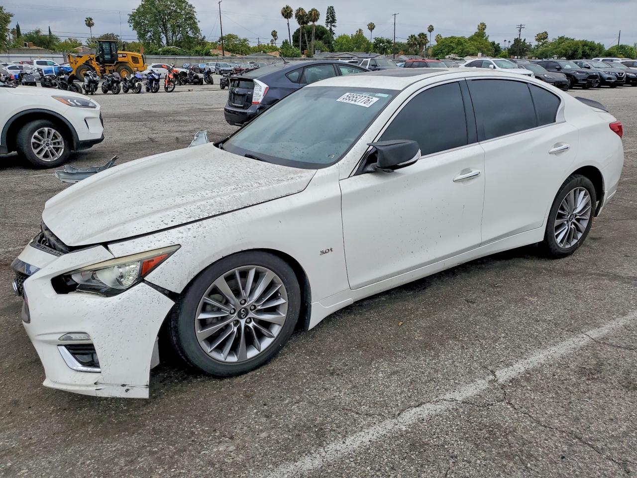 2018 Infiniti Q50 Luxe, VIN JN1EV7AP3JM590767 — Front end