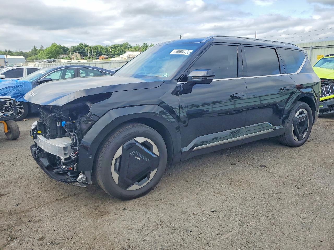 2024 Kia EV9 Land, VIN KNDADFS57R6034905 — Front end