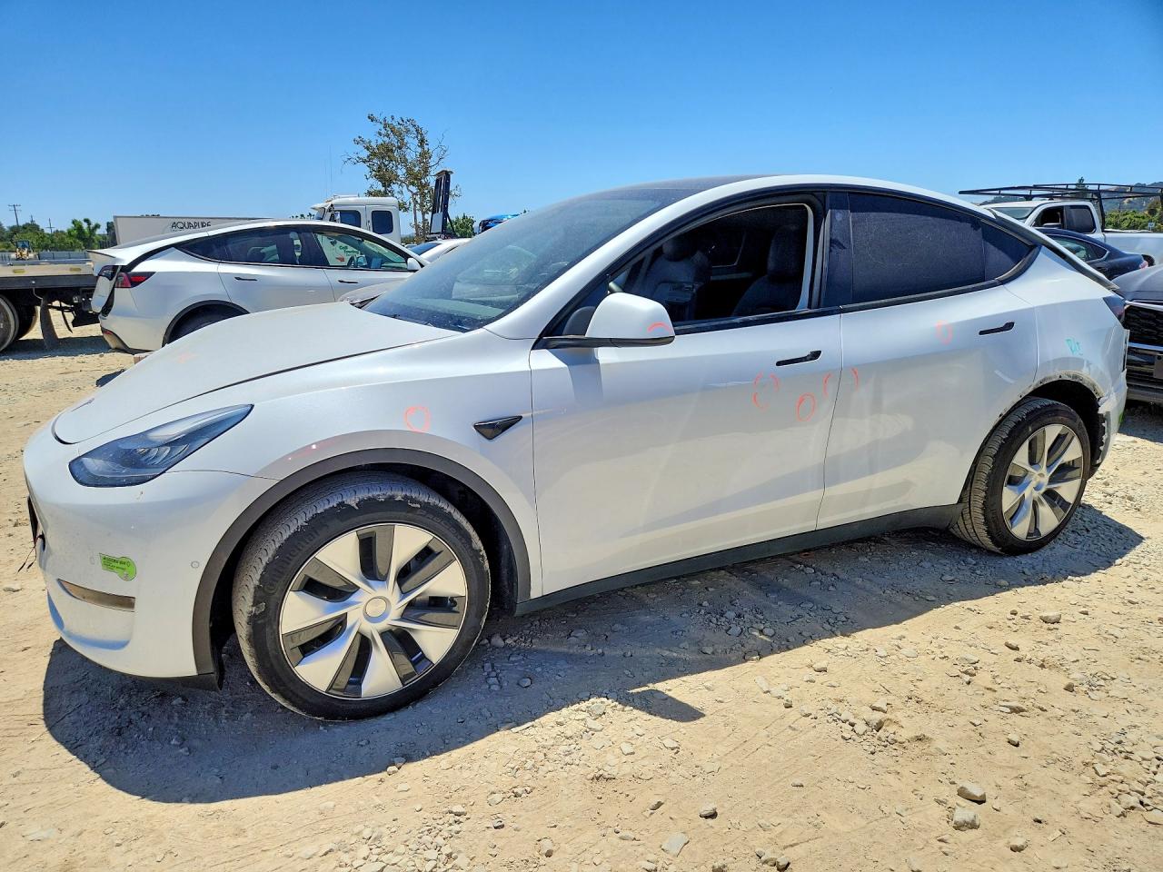 2021 Tesla Model Y Long Range, VIN 5YJYGDEE5MF271153 — Rear end