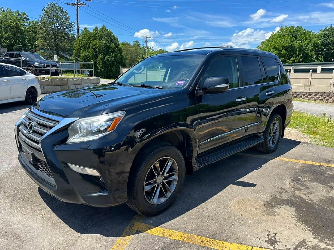 2014 Lexus GX 460 Luxury, VIN JTJJM7FX9E5071548 — Minor dents and scratches