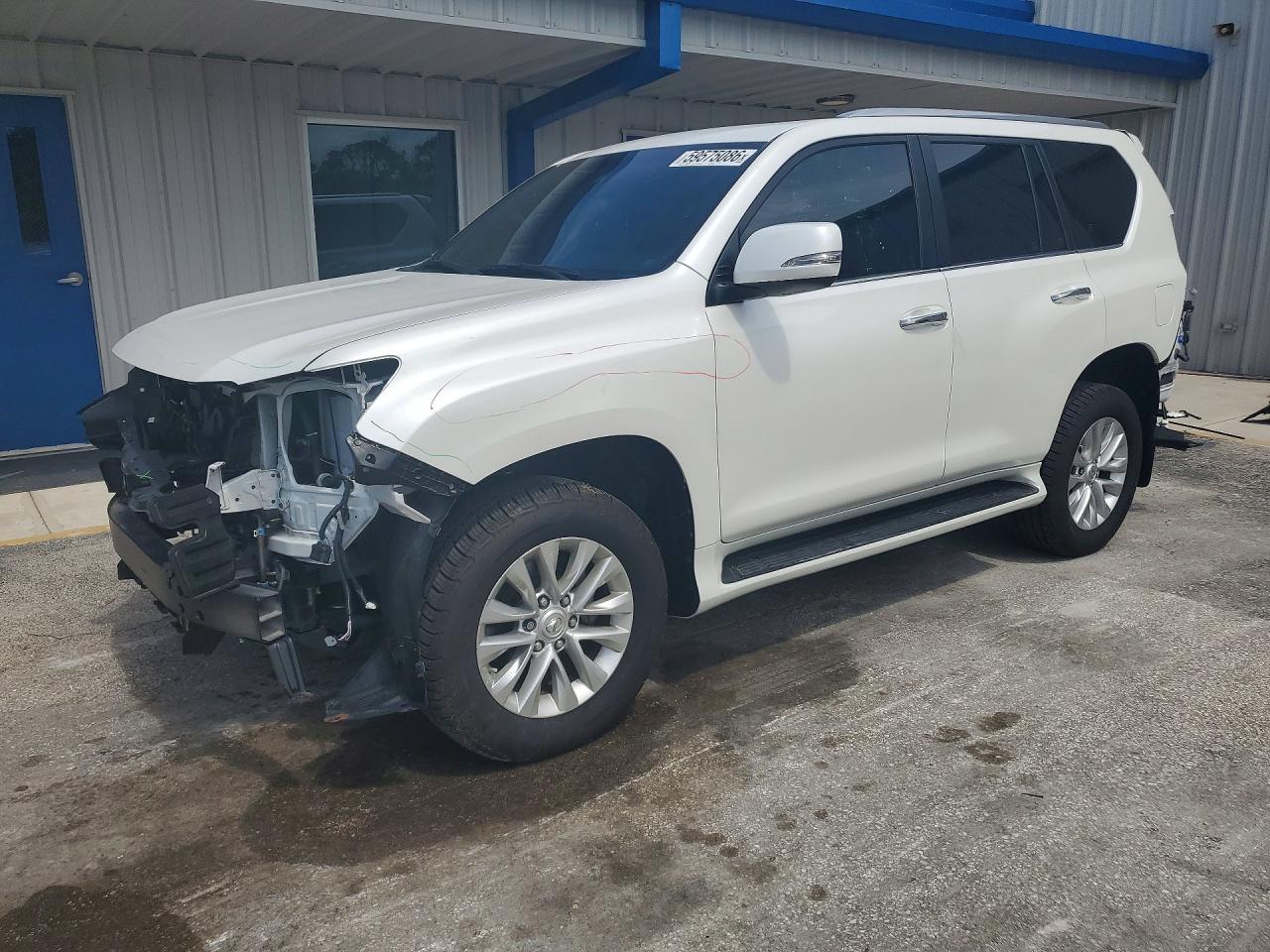 2023 Lexus GX 460 Premium, VIN JTJAM7BX6P5373467 — Зад