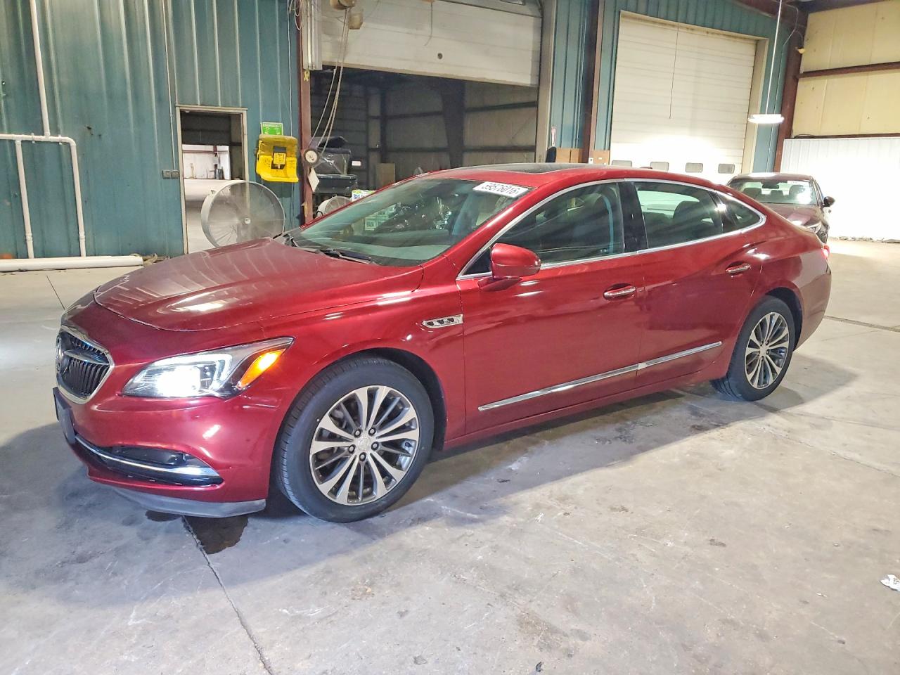 2017 Buick LaCrosse Essence, VIN 1G4ZP5SS7HU144577 — Град
