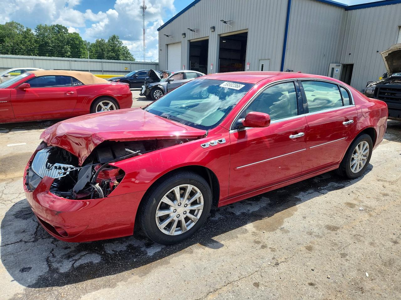 2010 Buick Lucerne CXL, VIN 1G4HC5EM9AU137799 — Перед