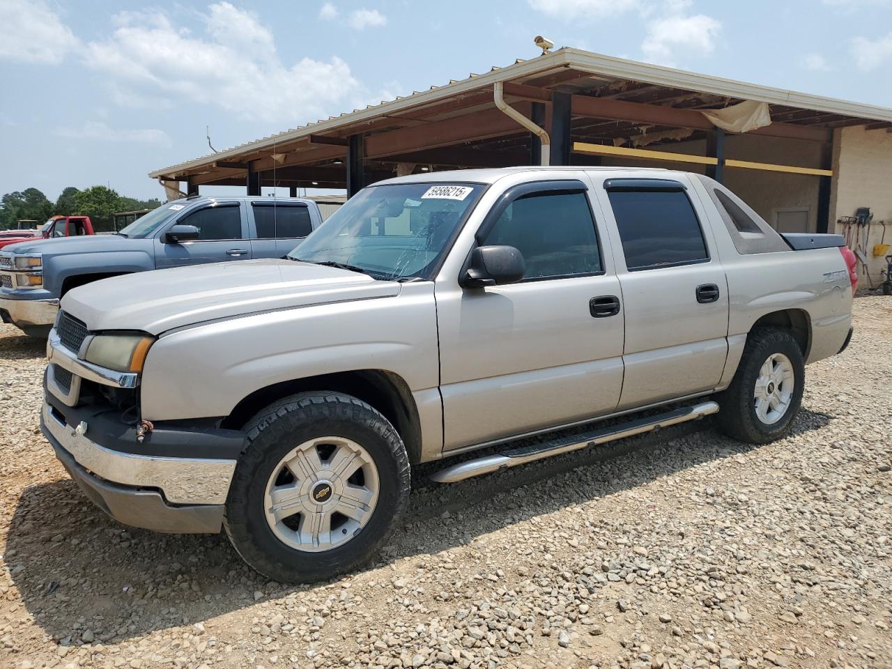 2004 Chevrolet Avalanche Z66, VIN 3GNEC12T34G123181 — Front end