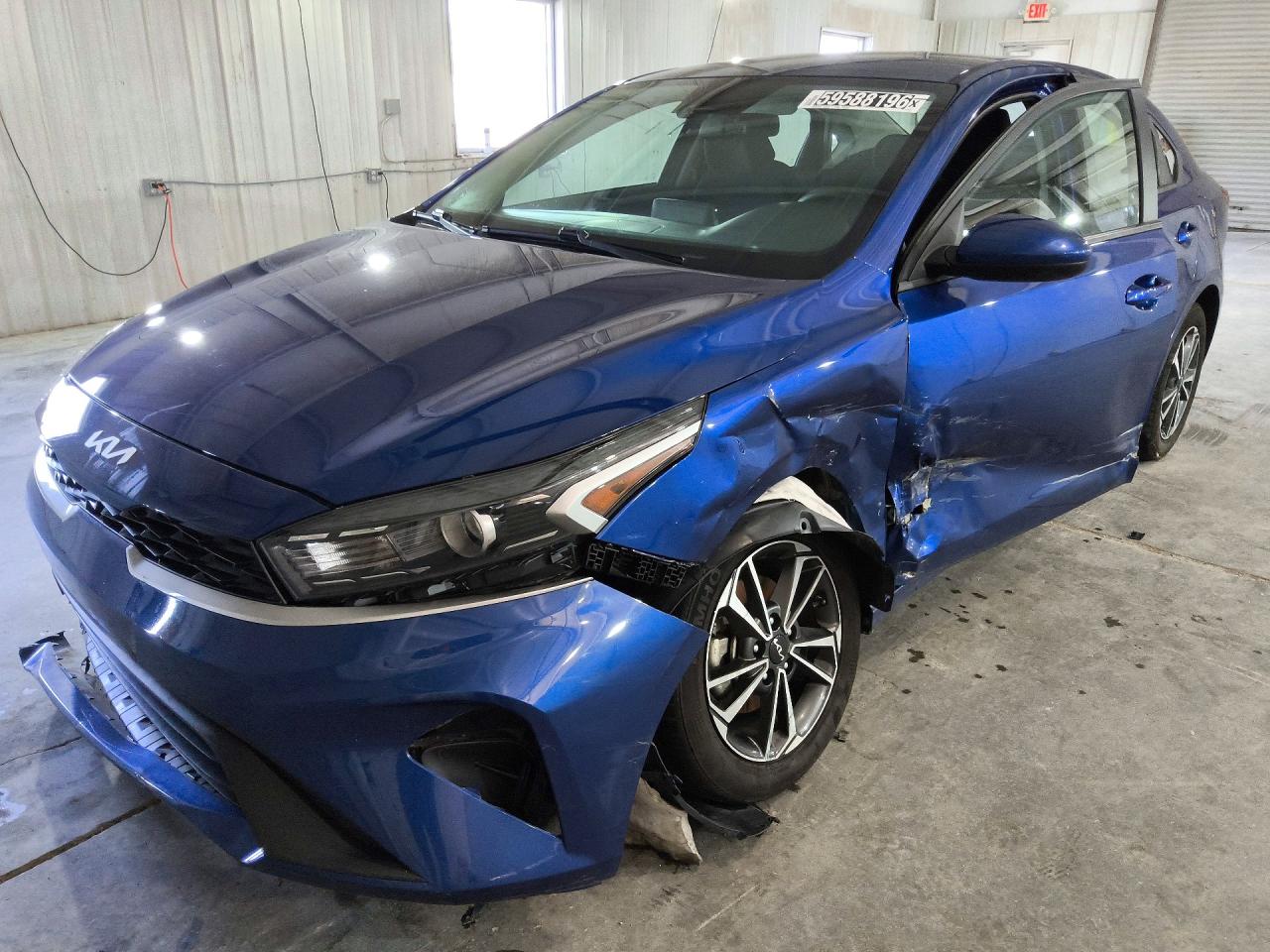 2024 Kia Forte LXS, VIN 3KPF24AD1RE825451 — Front end