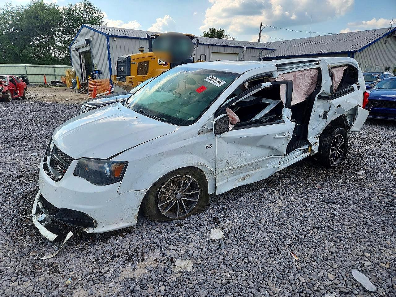 2014 Dodge Grand Caravan American Value, VIN 2C4RDGBG0ER420885 — Бок