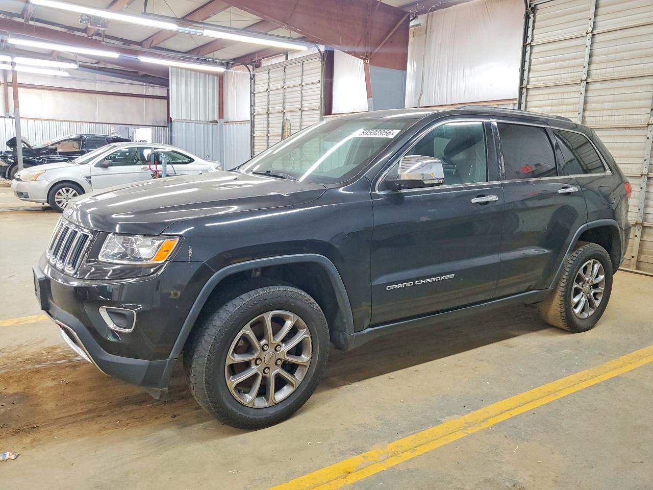 2016 Jeep Grand Cherokee Limited, VIN 1C4RJFBG0GC414941 — Front end