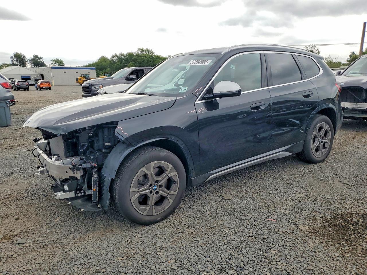 2023 BMW X1 xDrive28i, VIN WBX73EF04P5W07853 — Front end