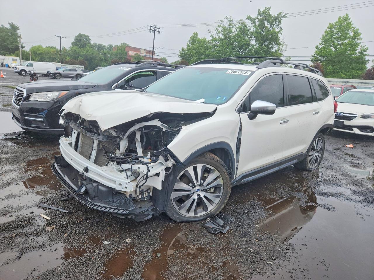 2020 Subaru Ascent Touring, VIN 4S4WMARD7L3452715 — Front end